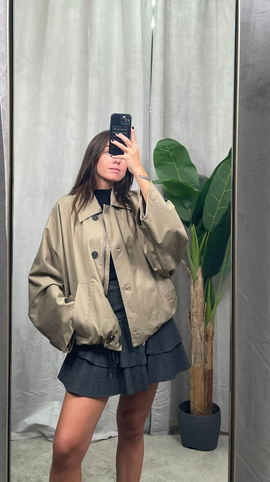 Trench corto con bottoni ViCOLO -TF0667-