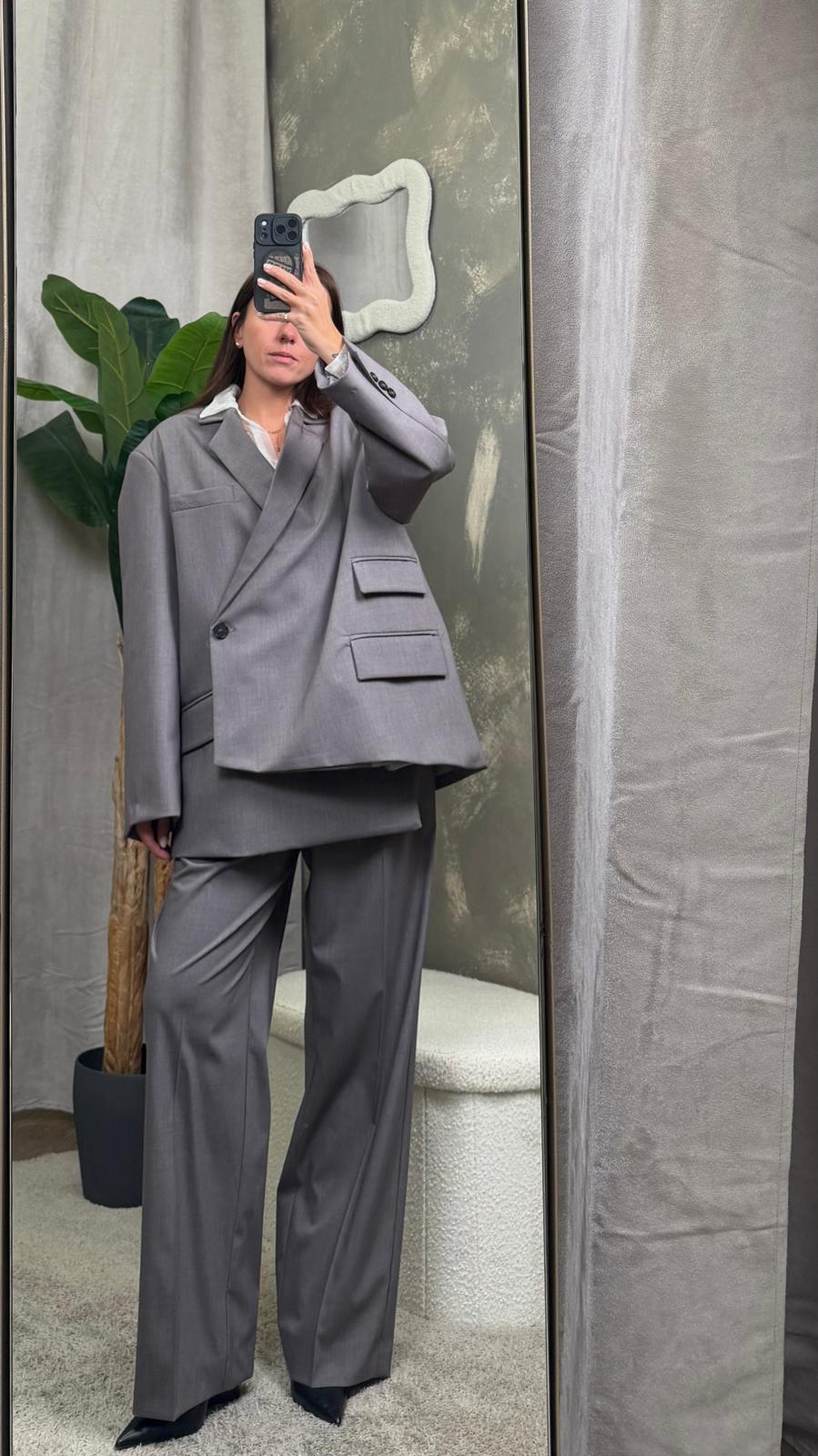 Blazer asimmetrico con spacchi laterali -TAB1002-