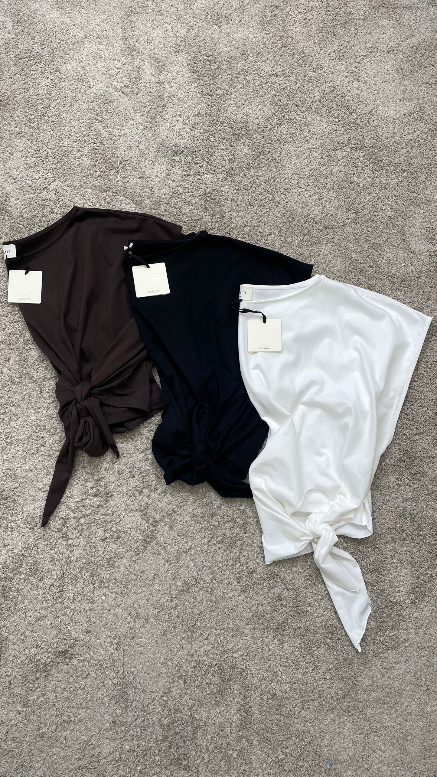 T-shirt con nodo - UAB0350 -
