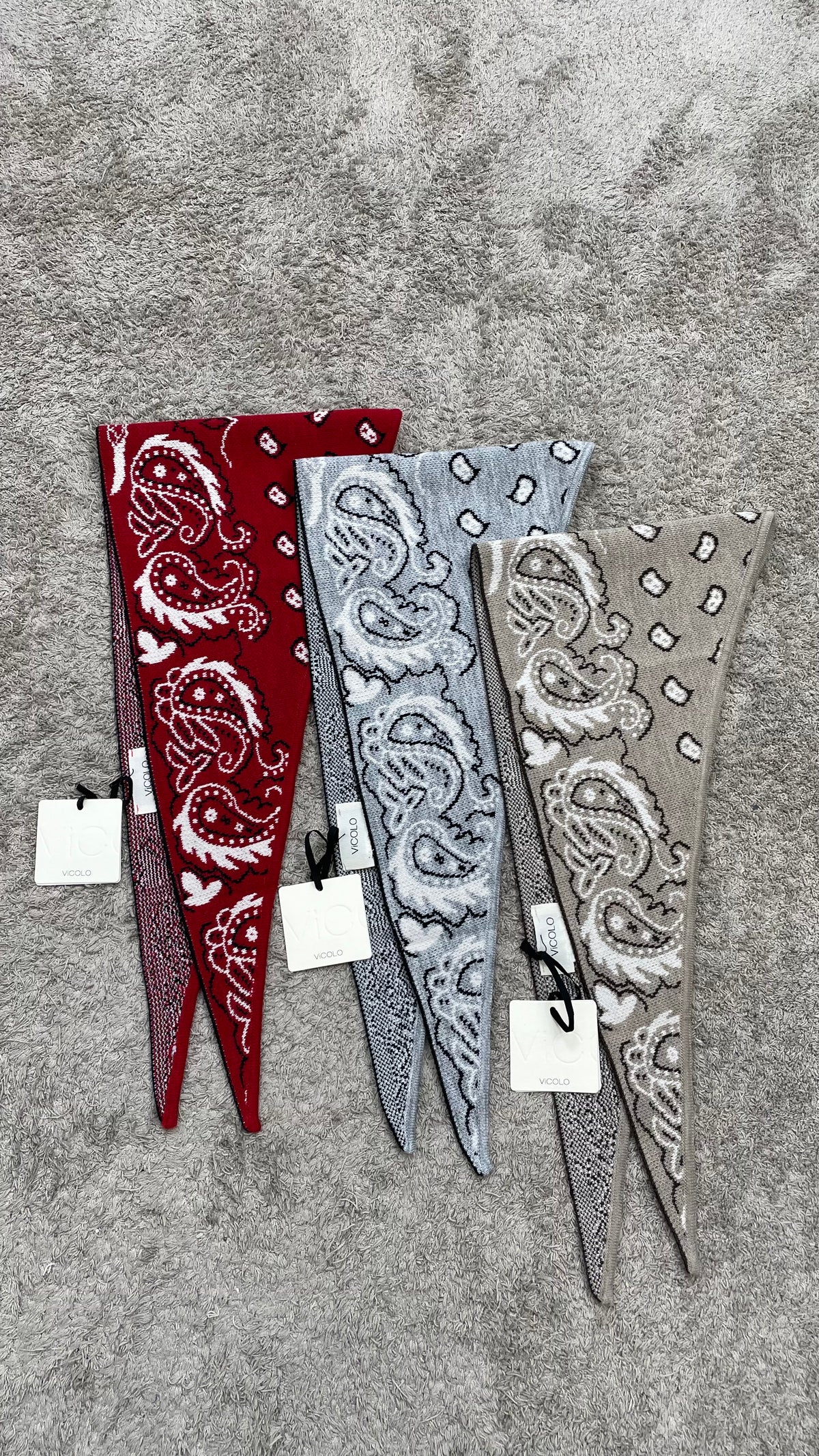 Foulard in misto lana Vicolo - 2AC2165 -
