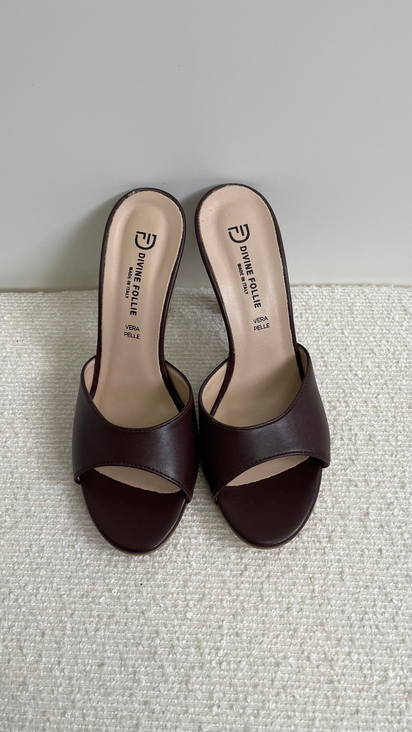 Sandalo in vera pelle DivineFollie - 52B133 -