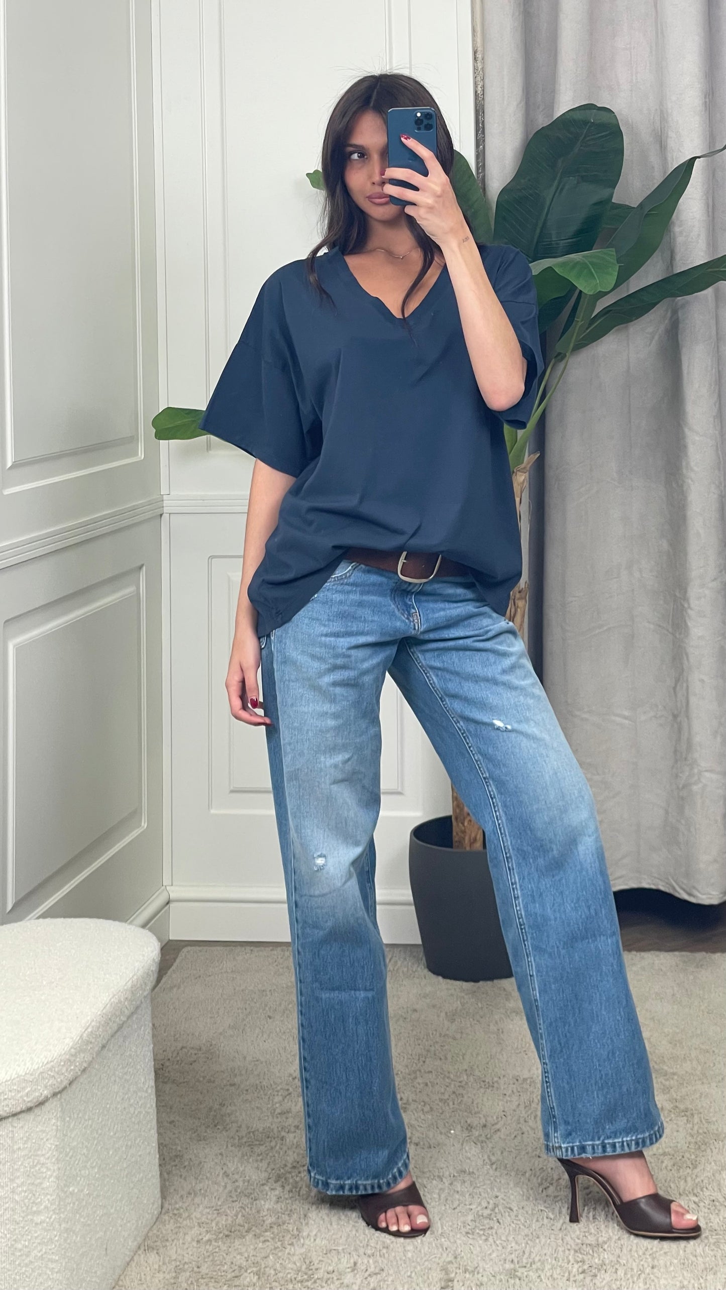 T-shirt scollo a V Vicolo - UAB0251 -