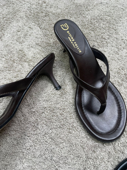 Infradito DivineFollie Tacco Kitten (Nero, Moro)