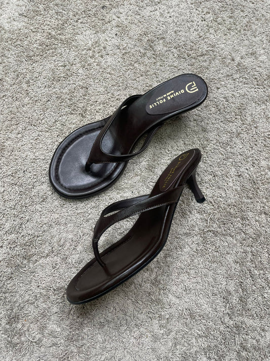 Infradito DivineFollie Tacco Kitten (Nero, Moro)