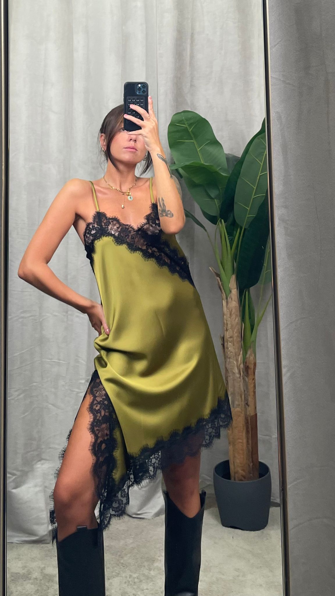 Abito ViCOLO midi pizzo -TF1154-