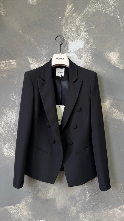 Tailleur Nero Silence Limited -NPR235KEY-